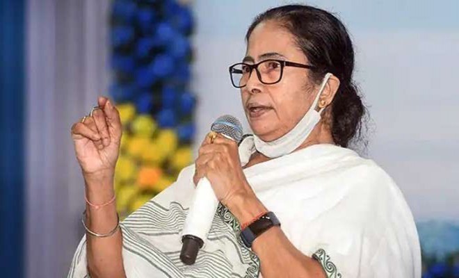 ভারতের সবচেয়ে দরিদ্র মুখ্যমন্ত্রী মমতা ভারতের সবচেয়ে দরিদ্র মুখ্যমন্ত্রী মমতা